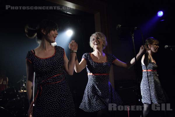 THE PIPETTES - 2005-10-22 - PARIS - La Fleche d'Or - 